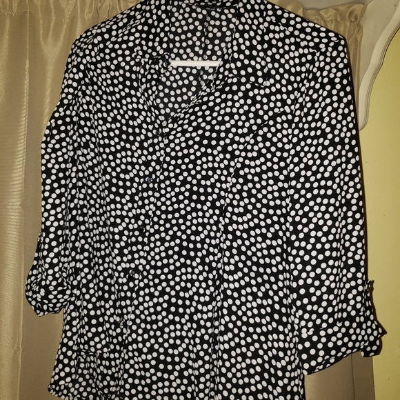 Business Casual Top - Picture 3 of 3